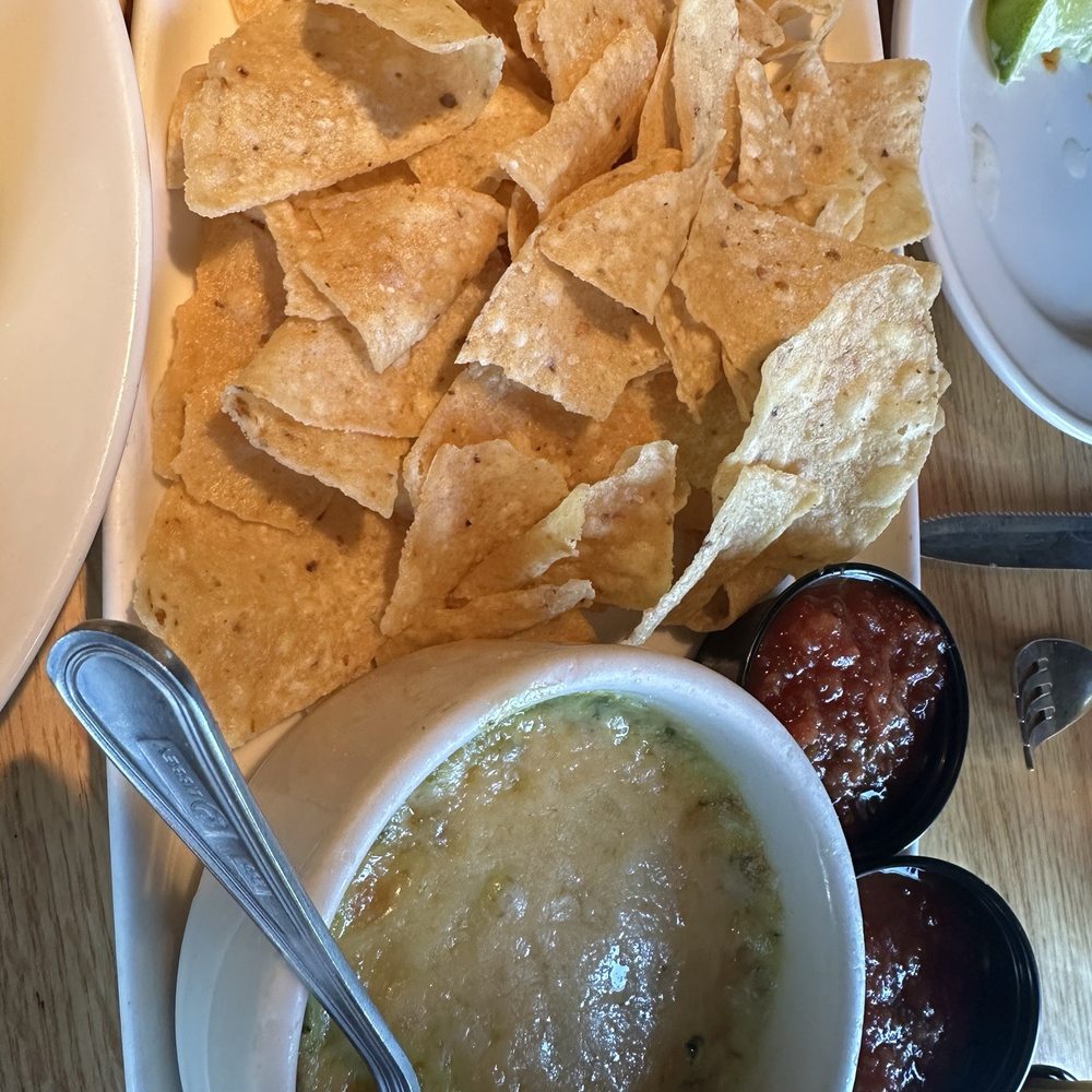 Applebee's Grill + Bar - Spinach & Artichoke Dip - American Near Me - La Habra, California Applebee's Grill + Bar - Spinach & Artichoke Dip - American Near Me - La Habra, California