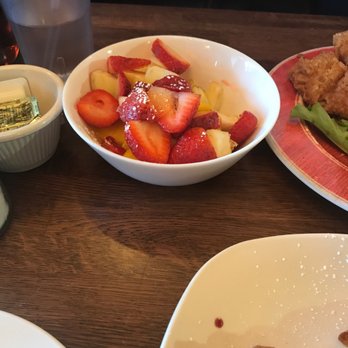 Shanes Brooklyn - Fresh fruit - New American Near Me - Brooklyn, New York Shanes Brooklyn - Fresh fruit - New American Near Me - Brooklyn, New York