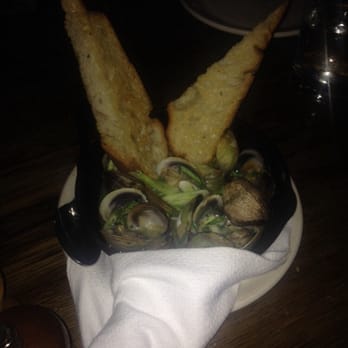 AOC - Clams, Sherry, Garlic & Toast - Cocktail Bars Near Me - Los Angeles, California