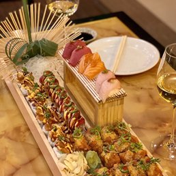 Red Rose Roll