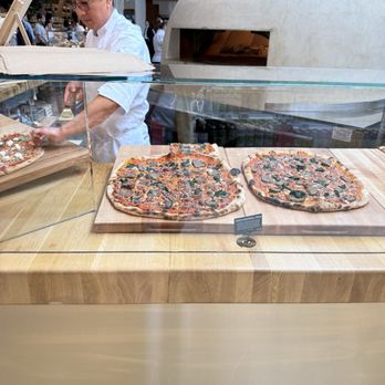 Laurel Supply - Meat department and  pizza by the slice - Grocery Near Me - West Hollywood, California