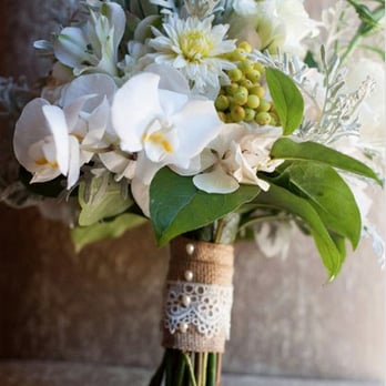 Devoto Gardens & Orchard - bridal bouquet by Devoto Gardens - Farms Near Me - Sebastopol, California Devoto Gardens & Orchard - bridal bouquet by Devoto Gardens - Farms Near Me - Sebastopol, California