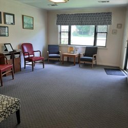 Paul D Ellzey, DDS - Waiting Room
