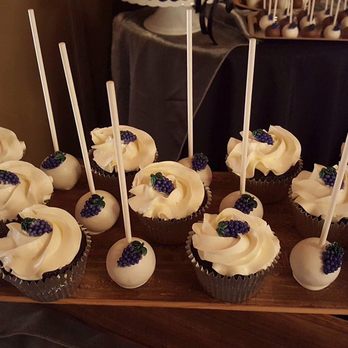 Gabby's Sweetness - Wedding desserts - Cupcakes Near Me