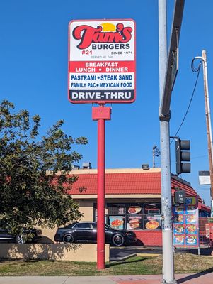 Tam's Burgers by null