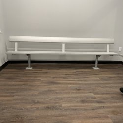Braces On Broad - The waiting area