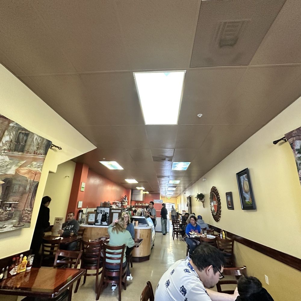 Garlic City Cafe - Overview of inside - American Near Me - Gilroy, California Garlic City Cafe - Overview of inside - American Near Me - Gilroy, California
