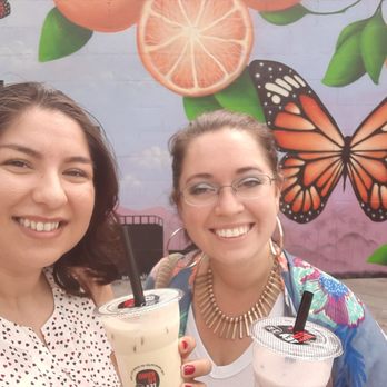 Kung Fu Tea - Wall of art outside in parking lot area - Bubble Tea Near Me - Riverside, California