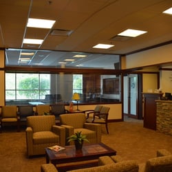 Michael S Scherer, DDS MD - The waiting room is complete with desk areas and free Wi-Fi to get some work done.