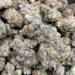 The Good People Farms - Today's #TGPF strain of the day is the '91 Bacio!
91 Bacio is from the Gelato family. It is said to have thick, creamy and rich smoke...