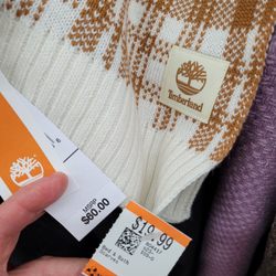 Value Village - Brand-new scarf!