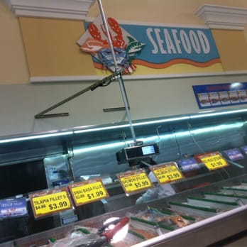 Nam Dae Mun - Seafood counter - Farmers Market Near Me - Stone Mountain, Georgia