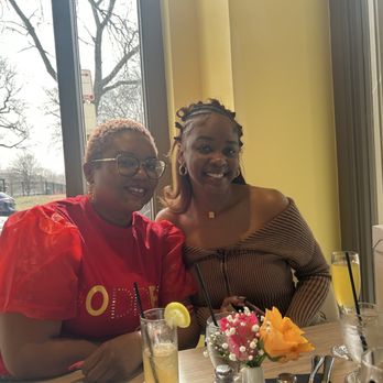 Dawn AM Eatery - Nisha and Nikki - Southern Near Me - Chicago, Illinois Dawn AM Eatery - Nisha and Nikki - Southern Near Me - Chicago, Illinois
