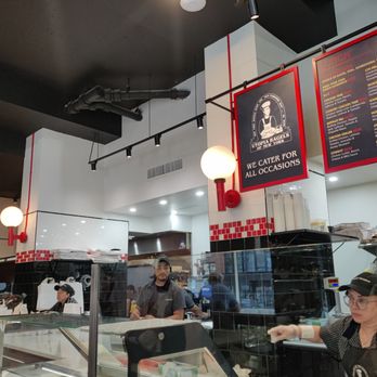 Utopia Bagels - Busy staff - Bagels Near Me - New York, New York Utopia Bagels - Busy staff - Bagels Near Me - New York, New York