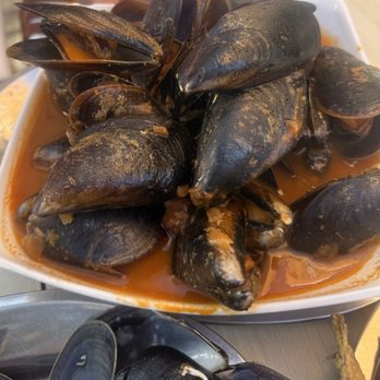 Los Mejillones - Seafood stew (mussels in a spicy stew) - Spanish Near Me - Valencia, V Los Mejillones - Seafood stew (mussels in a spicy stew) - Spanish Near Me - Valencia, V