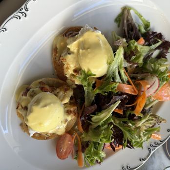 Loch Bar - Philly - Crab cake Benedict - Seafood Near Me - Philadelphia, Pennsylvania Loch Bar - Philly - Crab cake Benedict - Seafood Near Me - Philadelphia, Pennsylvania