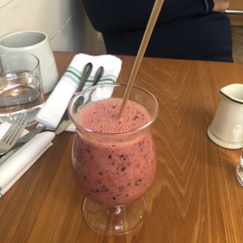 Basic Kitchen - The smoothie special - New American Near Me - Charleston, South Carolina