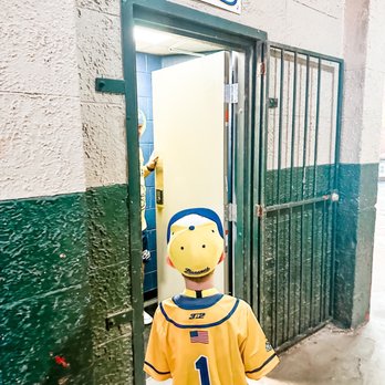 Savannah Bananas - Entering the locker room for the VIB experience! - Amateur Sports Teams Near Me - Savannah, Georgia Savannah Bananas - Entering the locker room for the VIB experience! - Amateur Sports Teams Near Me - Savannah, Georgia