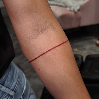 Glitterpoop Studios - @glitterpoops_ 
Master Artist at Glitterpoop Studios - Tattoo Near Me - Miami, Florida
