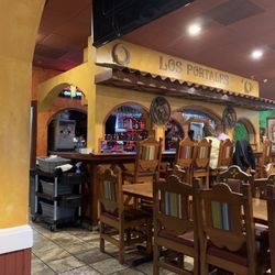 Los Portales