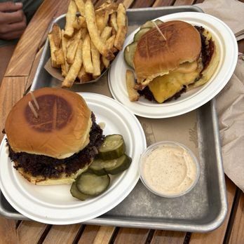 Third Window Brewing - Smash burgers with cheese, fries, Alabama white sauce - Breweries Near Me - Carpinteria, California