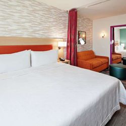 Home2 Suites by Hilton Alameda Oakland Airport - Guest room