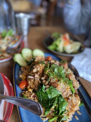 Saap Ver Damn Good! Thai street food by null