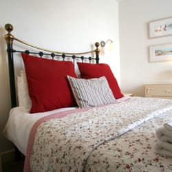 Glencree House - Comfy bedrooms that combine the best of old and new