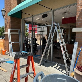 Glass West - Need to fix broken windows? Trust Glass West for reliable window glass replacement. - Windows Installation Near Me - West Sacramento, California Glass West - Need to fix broken windows? Trust Glass West for reliable window glass replacement. - Windows Installation Near Me - West Sacramento, California