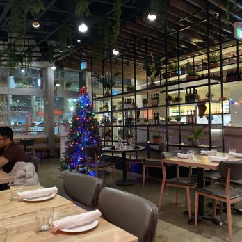Pizzeria Libretto - interior - Pizza Near Me - Toronto, Ontario