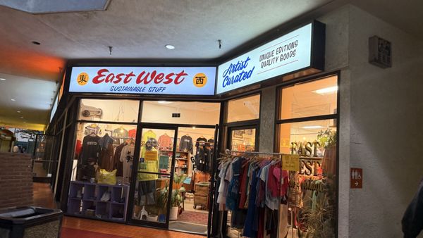 East West Shop by null