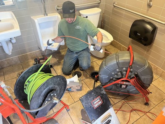 Michels Plumbing Inc Logo