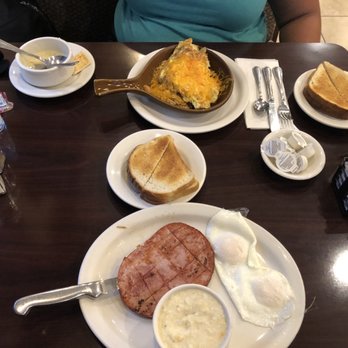 Madison Restaurant - Breakfast & Brunch Near Me - New Port Richey, Florida
