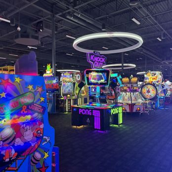 Dave & Buster's Toledo - Games - Arcades Near Me - Toledo, Ohio