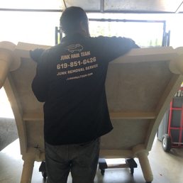 They moved a very heavy table. They moved a very heavy table.