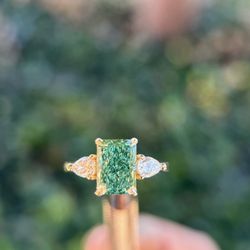 Diamond & Design Jewelers