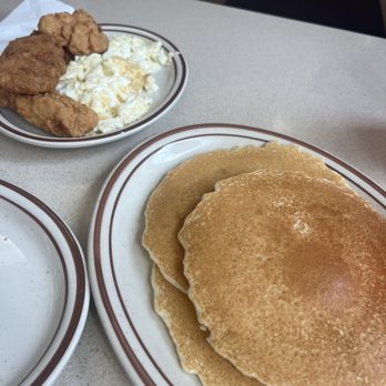 Leo's Coney Island - Pancakes, egg whites, and chicken tenders - New American Near Me - Lake Orion, Michigan Leo's Coney Island - Pancakes, egg whites, and chicken tenders - New American Near Me - Lake Orion, Michigan
