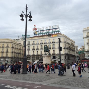 La Puerta del Sol - Lots of people and fun - Local Flavor Near Me - Madrid, M