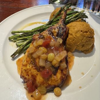 Bahama Breeze - Pork chops - Seafood Near Me - Raleigh, North Carolina Bahama Breeze - Pork chops - Seafood Near Me - Raleigh, North Carolina