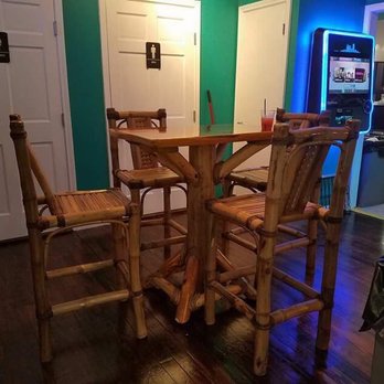 The Daiquiri Hut - Pubs Near Me - Kemah, Texas