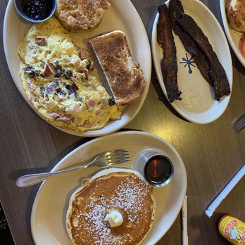 Snooze, an A.M. Eatery - Breakfast & Brunch Near Me - Phoenix, Arizona Snooze, an A.M. Eatery - Breakfast & Brunch Near Me - Phoenix, Arizona