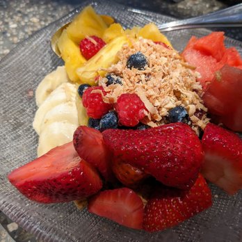 Deck. - Acai bowl... maybe the best in Honolulu. - Hawaiian Near Me - Honolulu, Hawaii