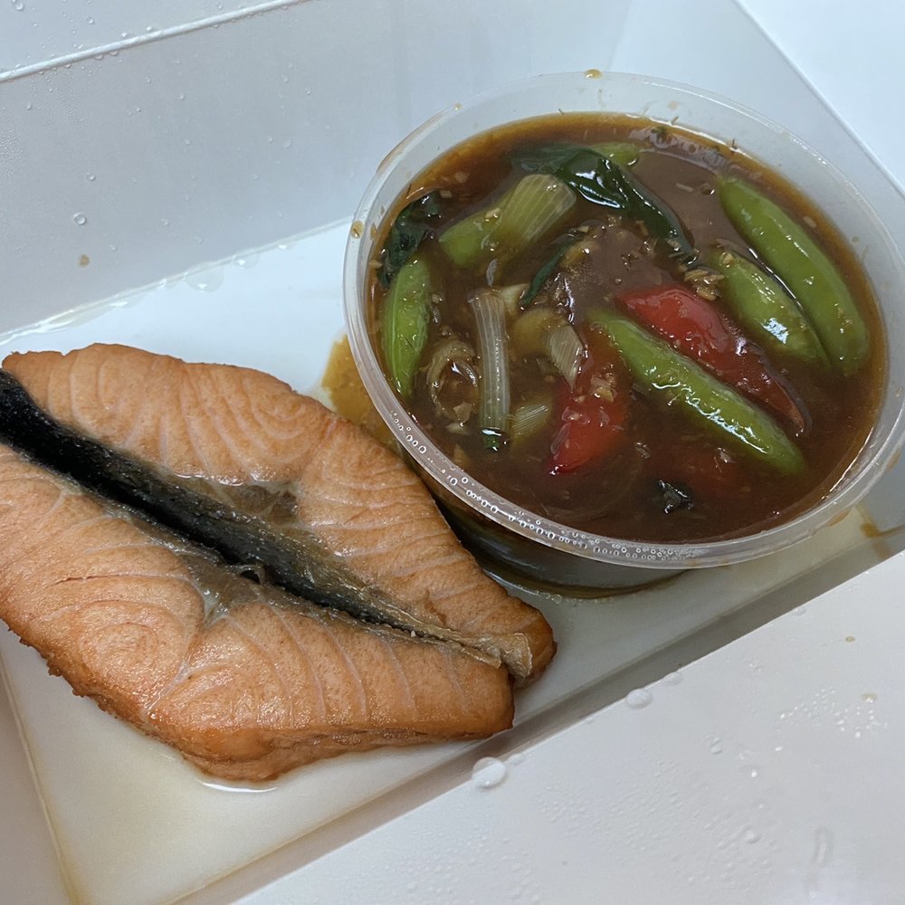 Royal Rangoon - Salmon Lemongrass Fusion - Asian Fusion Near Me - Berkeley, California