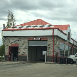 Q Stop II - Car wash.