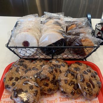 Zecto Hot Chicken - Yummy cookies Choco-Chip Cookie are the best 05.30.24 - Chicken Wings Near Me - Fullerton, California Zecto Hot Chicken - Yummy cookies Choco-Chip Cookie are the best 05.30.24 - Chicken Wings Near Me - Fullerton, California