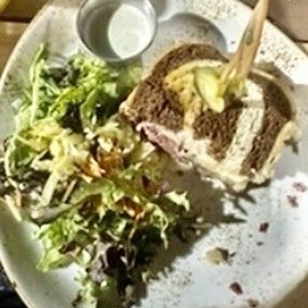 Wexford, Savannah's Irish Pub - Rueben & Salad - Irish Pub Near Me - Savannah, Georgia Wexford, Savannah's Irish Pub - Rueben & Salad - Irish Pub Near Me - Savannah, Georgia