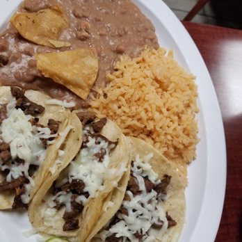 Tizoc Restaurant - Carne asada taco plate only cheese - Mexican Near Me - Baldwin Park, California