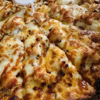 Pizza Twist - 3 Idiots Pizza - Pizza Near Me - Bakersfield, California Pizza Twist - 3 Idiots Pizza - Pizza Near Me - Bakersfield, California
