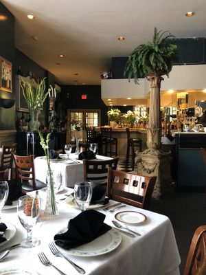 Buck's Restaurant by null