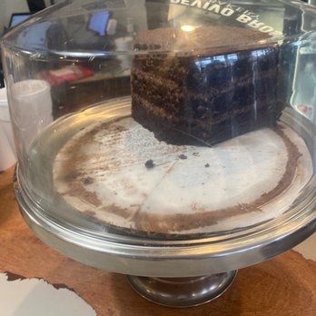 DeVivo's Eatery - Gluten free chocolate cake - New American Near Me - Keller, Texas